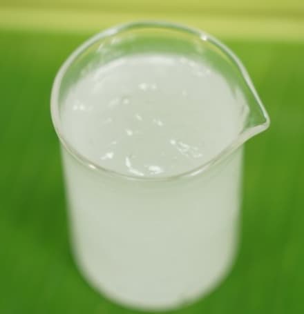 Lauril éter sulfato de sodio (70%)
